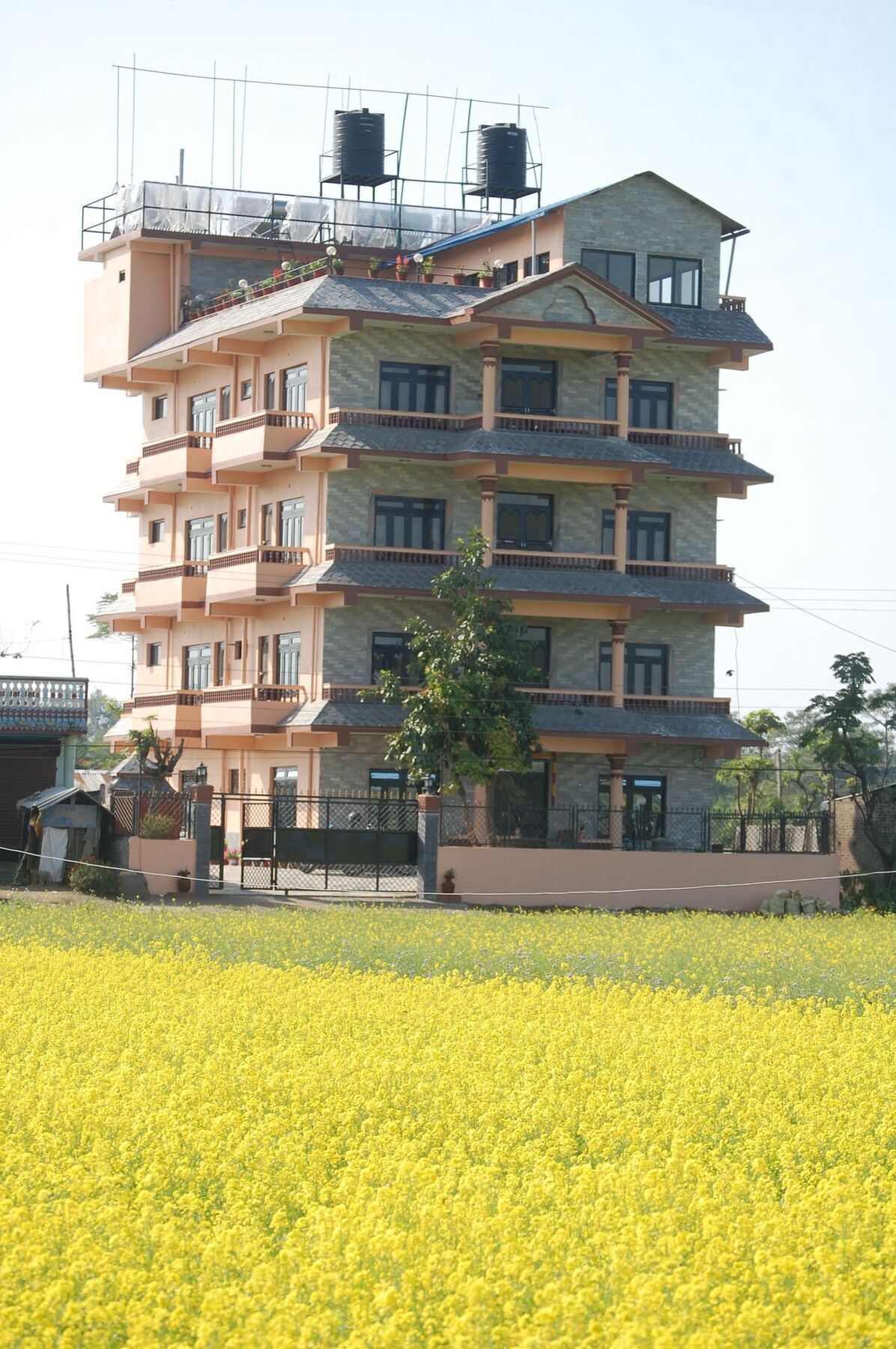 Sweet Home Chitwan Eksteriør bilde